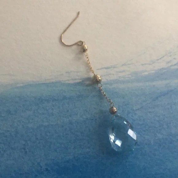 14k yellow gold earrings with blue topaz - Picture 5 of 6